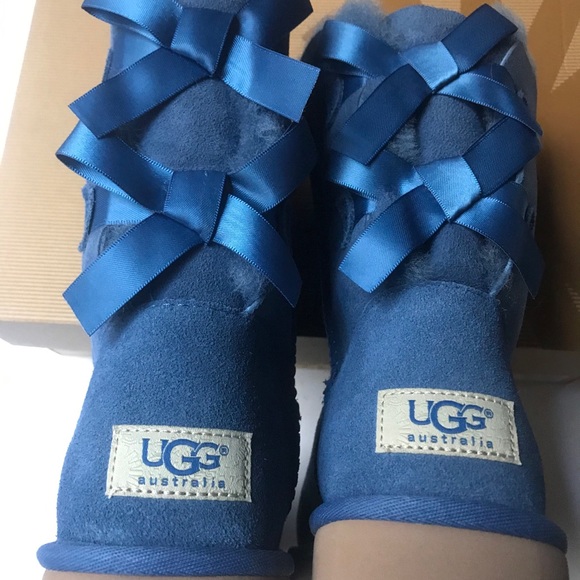 UGG Bailey Bow II - Size 6 - Blue Jay - NIB - Picture 5 of 10